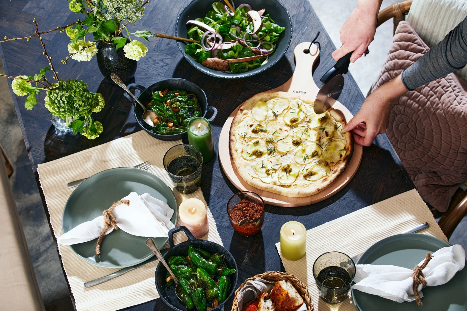 Cozze Pizzabrett ø 350 X 20 Mm Bambus FSC C158397 5 Cozze Pizzabrett ø 350 X 20 Mm Bambus FSC C158397 – Bild 5