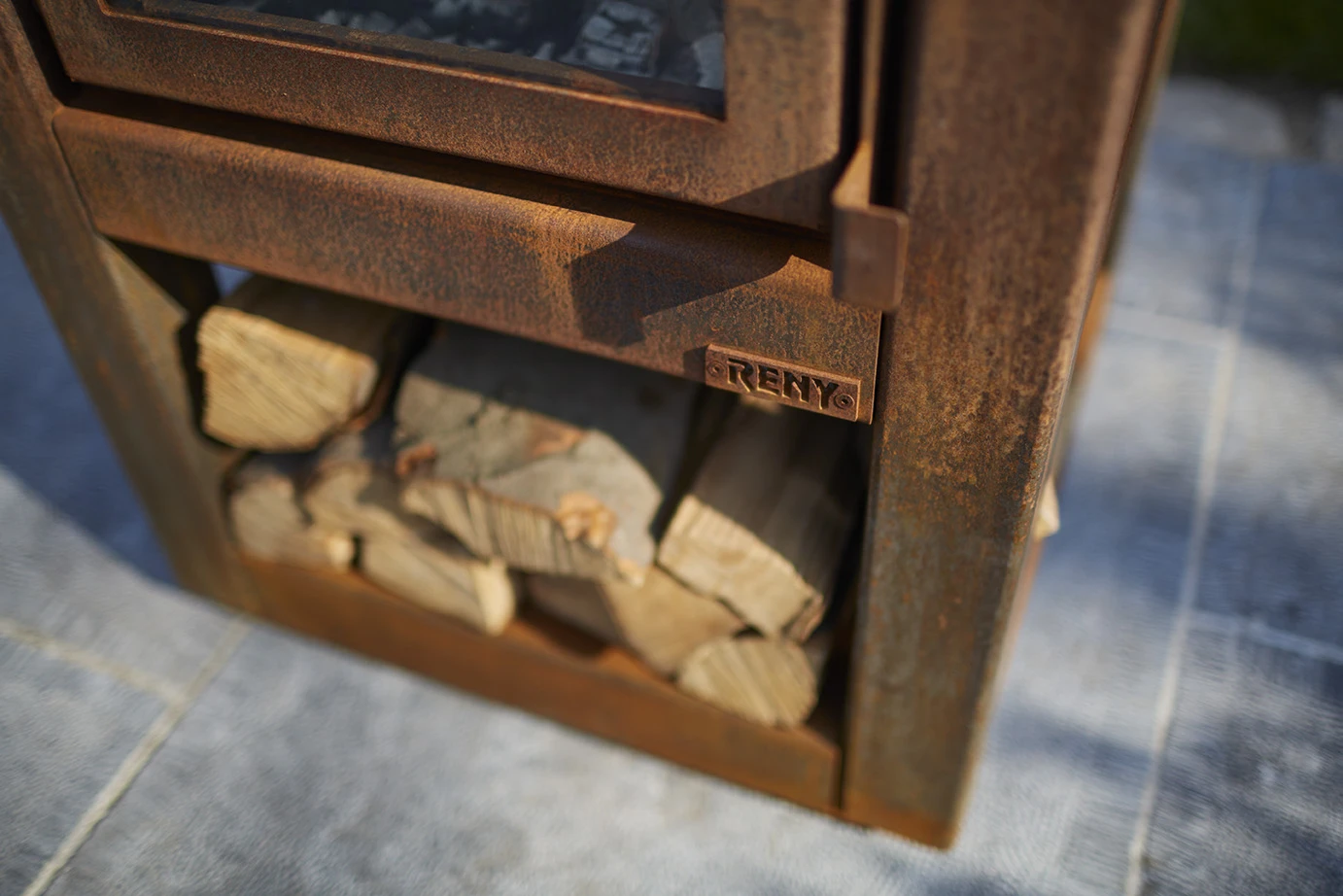 Terrassenkamin Cortenstahl RB73 QUARUBA L MOBILE – Gerostet 7 Terrassenkamin Cortenstahl RB73 QUARUBA L MOBILE – Gerostet – Bild 7