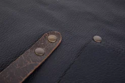 Der Merklinger Grillschürze Aus Nappaleder 22 Der Merklinger Grillschürze Aus Nappaleder -CAFIRO Verkaufsgeschäft merklinger holzbackofen grill pizzaofen brotbackofen grillschuerze2 jpg