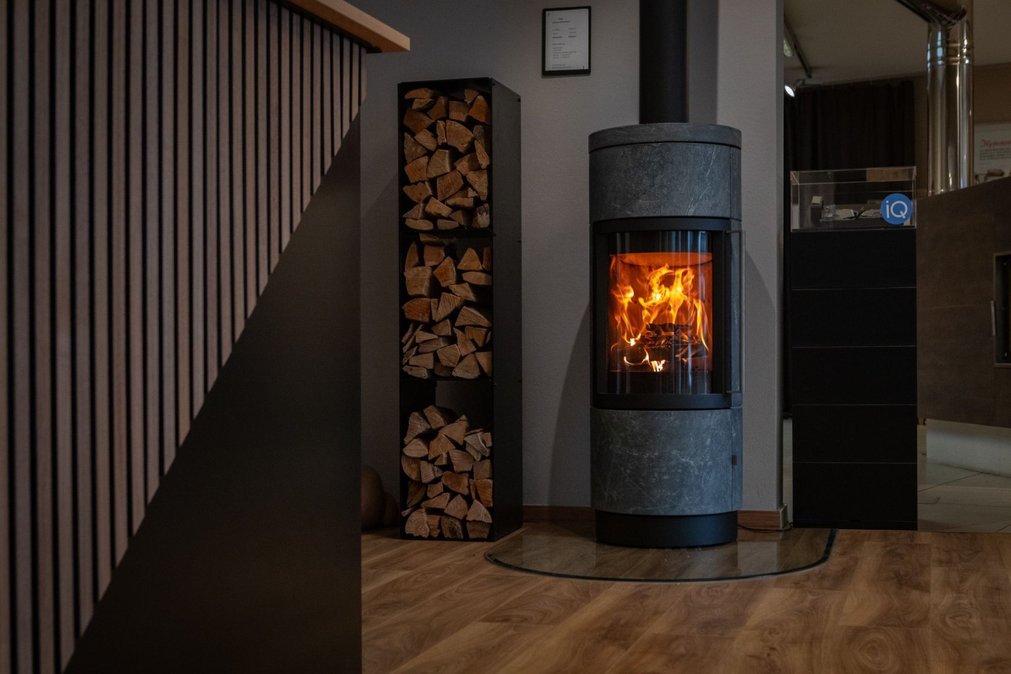 CAFIRO Verkaufsgeschäft -CAFIRO Verkaufsgeschäft ansicht mg 8088